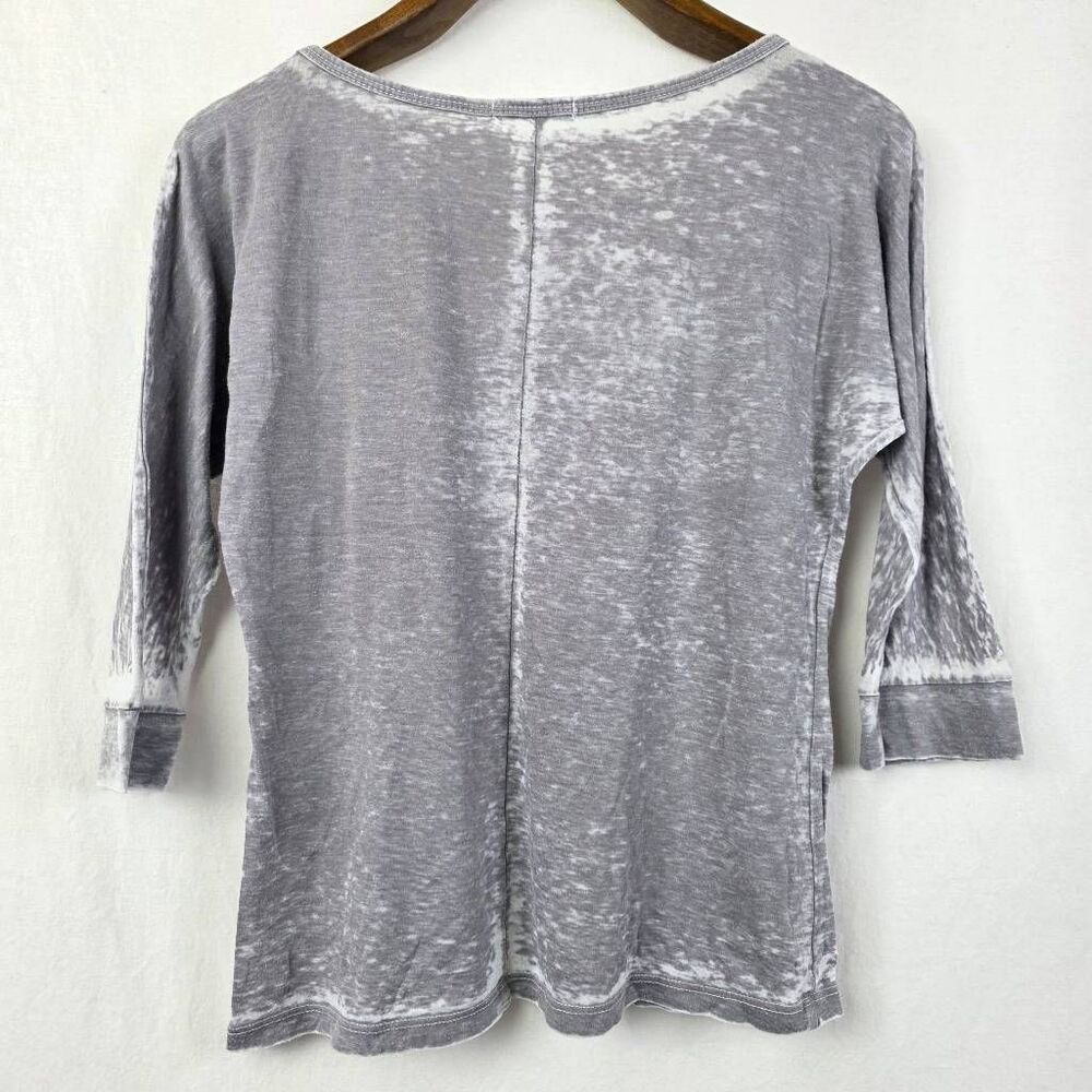 Maurices Gray Burnout Tee Small USA - Picture 5 of 7